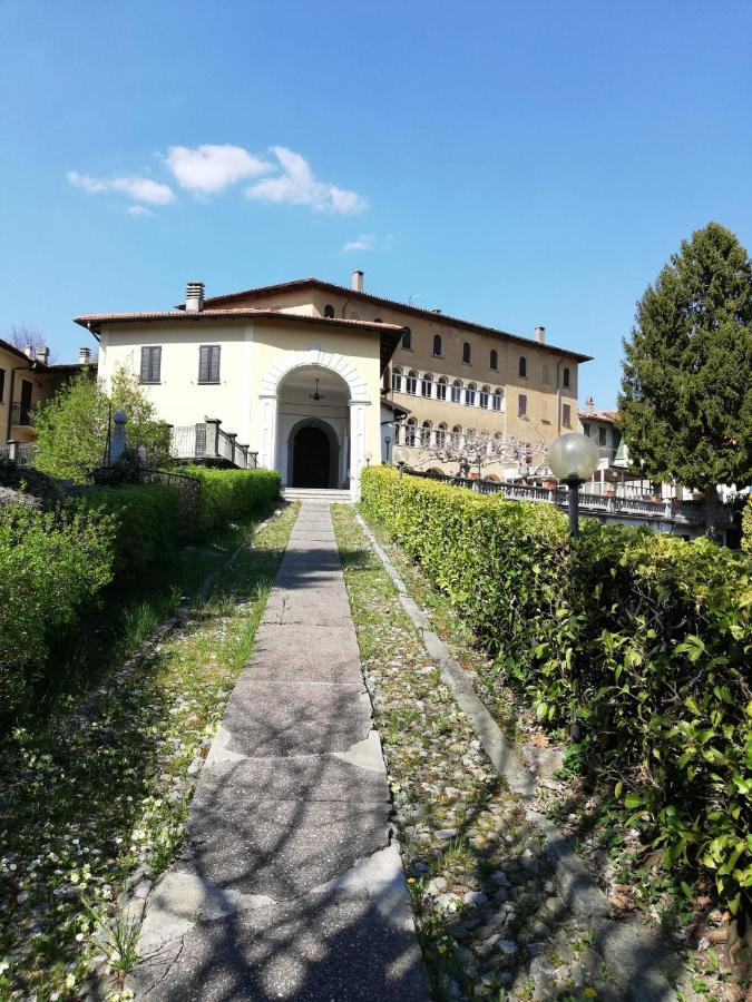 Residenza Santa Valeria Hotel Caglio Exterior photo